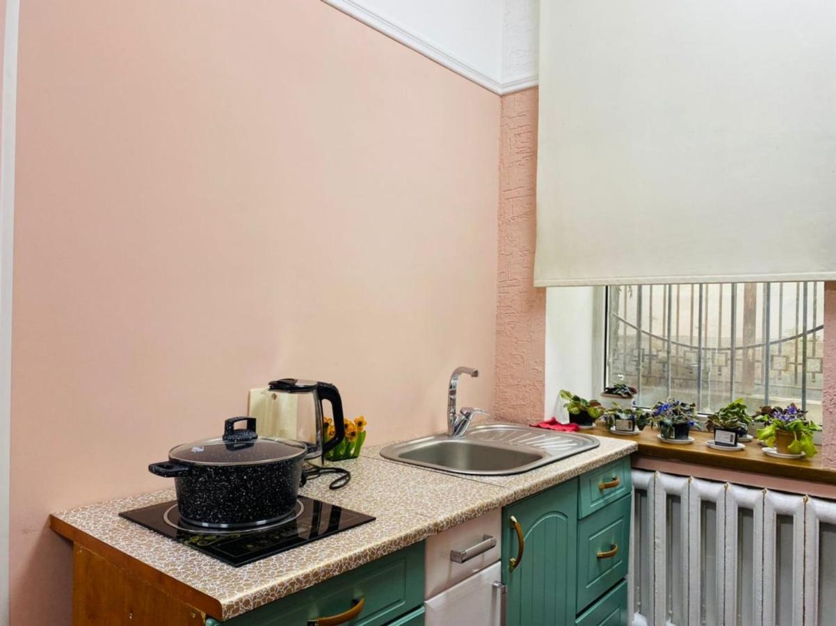 Бульвар Эркиндик74 Bichkek Extérieur photo