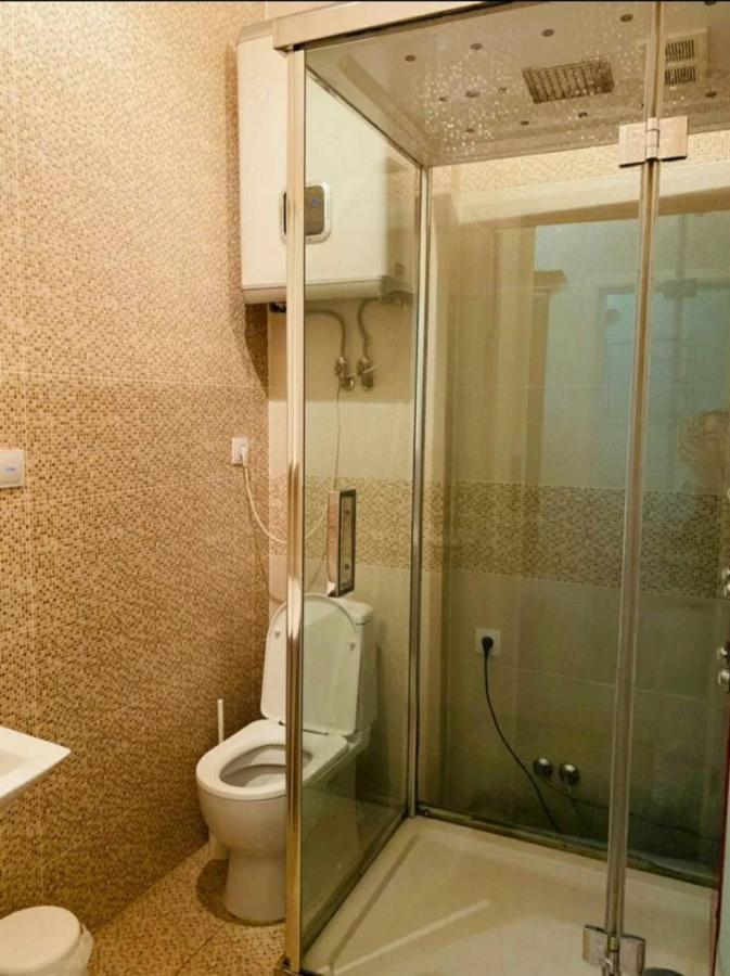 Бульвар Эркиндик74 Bichkek Extérieur photo